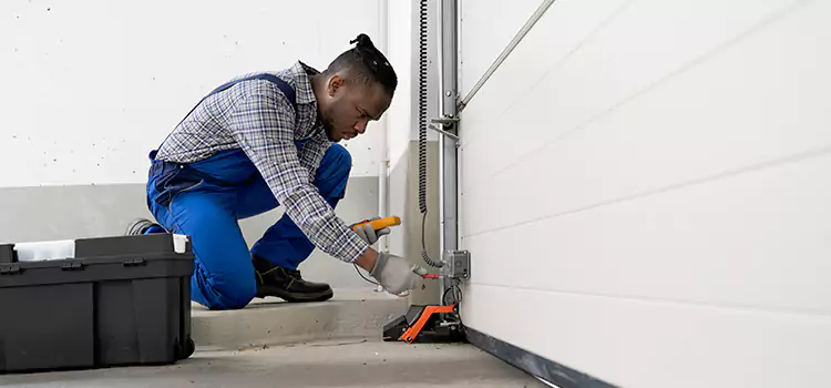 Expert Solutions for Every Garage Lock Need in Rolling Meadows, IL